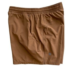 Mens Lululemon PaceBreaker Athletic Shorts, Size Medium, 6”, Brown, Linerless